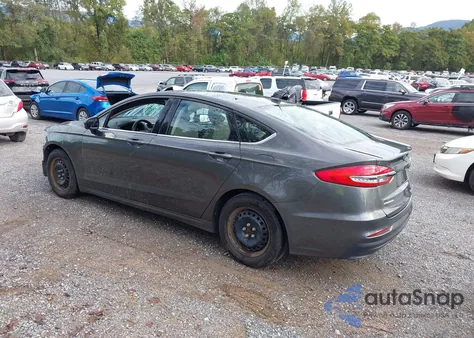 2019 Ford Fusion S z USA, uszkodzony, nr VIN 3FA6P0G7XKR213751